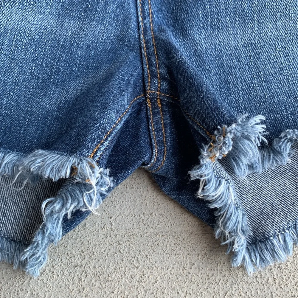 🆕LOFT denim shorts